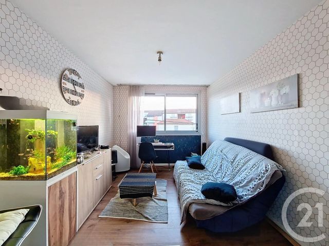 Afficher la photo en grand Appartement T1 à vendre - 1 pièce - 23.18 m2 - CLERMONT FERRAND - 63 - AUVERGNE - Century 21 Stéphane Roume Immobilier