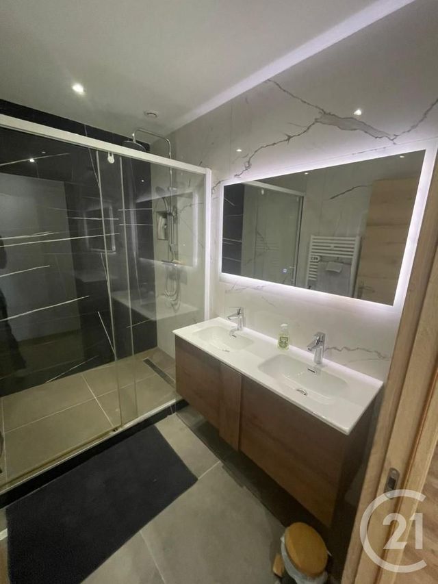 Afficher la photo en grand maison à louer - 4 pièces - 87.0 m2 - CLERMONT FERRAND - 63 - AUVERGNE - Century 21 Stéphane Roume Immobilier