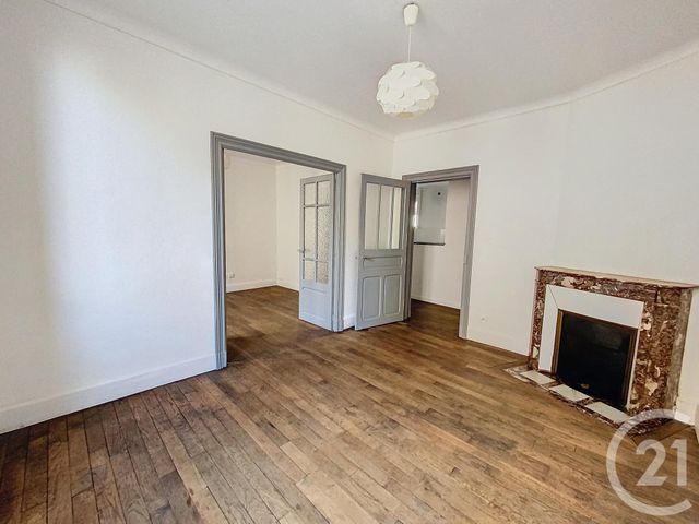 Appartement F3 à louer - 3 pièces - 77.08 m2 - CLERMONT FERRAND - 63 - AUVERGNE - Century 21 Stéphane Roume Immobilier