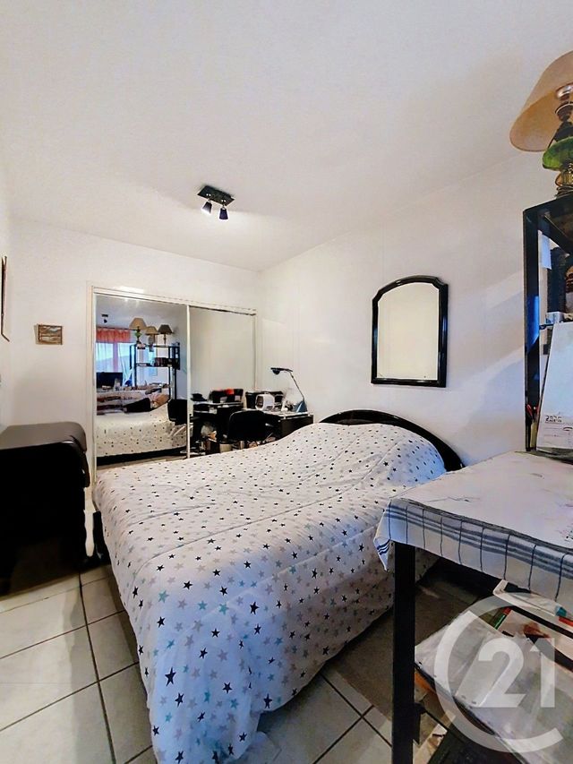 Appartement F1 à vendre - 1 pièce - 32.76 m2 - ROYAT - 63 - AUVERGNE - Century 21 Stéphane Roume Immobilier