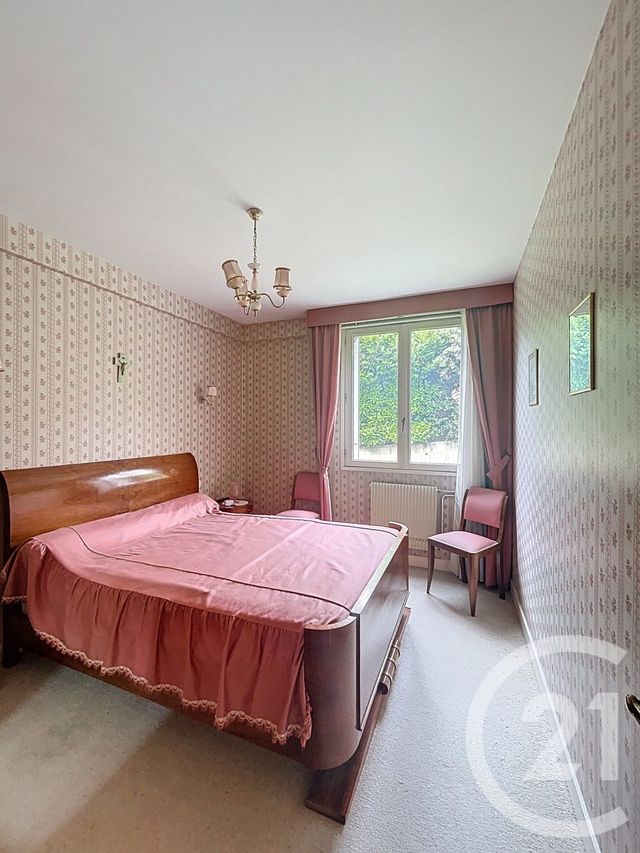 Appartement F5 à vendre - 5 pièces - 102.66 m2 - CEYRAT - 63 - AUVERGNE - Century 21 Stéphane Roume Immobilier