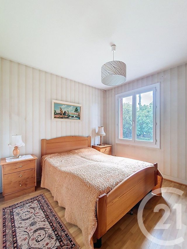 Afficher la photo en grand maison à vendre - 5 pièces - 92.85 m2 - CLERMONT FERRAND - 63 - AUVERGNE - Century 21 Stéphane Roume Immobilier