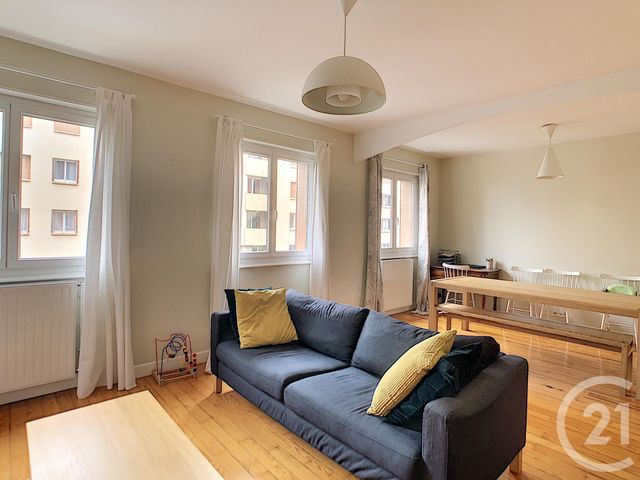Appartement F4 à louer - 4 pièces - 81.94 m2 - CLERMONT FERRAND - 63 - AUVERGNE - Century 21 Stéphane Roume Immobilier