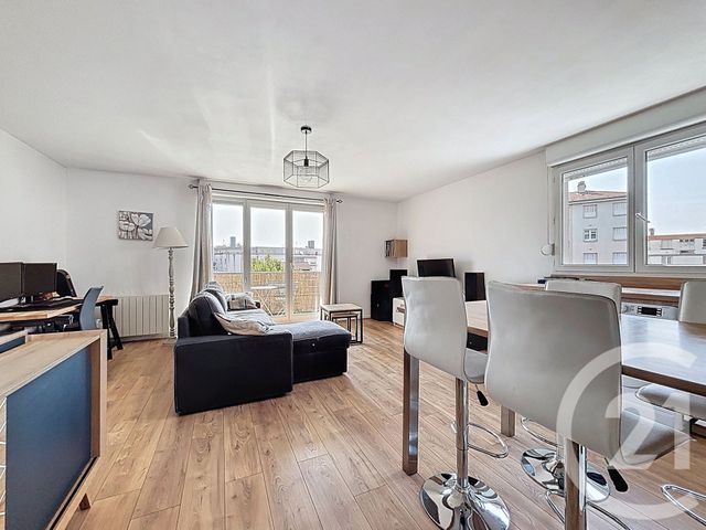 Appartement F4 à vendre - 4 pièces - 65.55 m2 - CLERMONT FERRAND - 63 - AUVERGNE - Century 21 Stéphane Roume Immobilier
