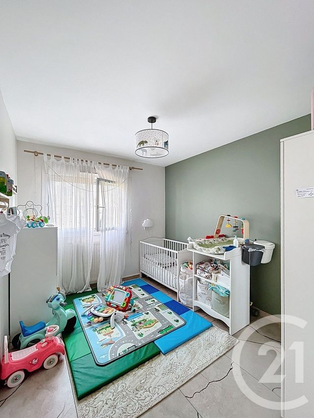 Appartement F5 à vendre - 5 pièces - 88.86 m2 - CLERMONT FERRAND - 63 - AUVERGNE - Century 21 Stéphane Roume Immobilier