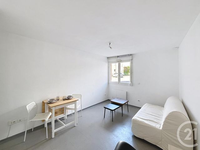 Appartement F1 à louer - 1 pièce - 21.11 m2 - CLERMONT FERRAND - 63 - AUVERGNE - Century 21 Stéphane Roume Immobilier