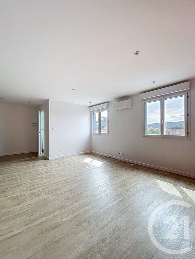 immeuble - BEAUMONT - 63