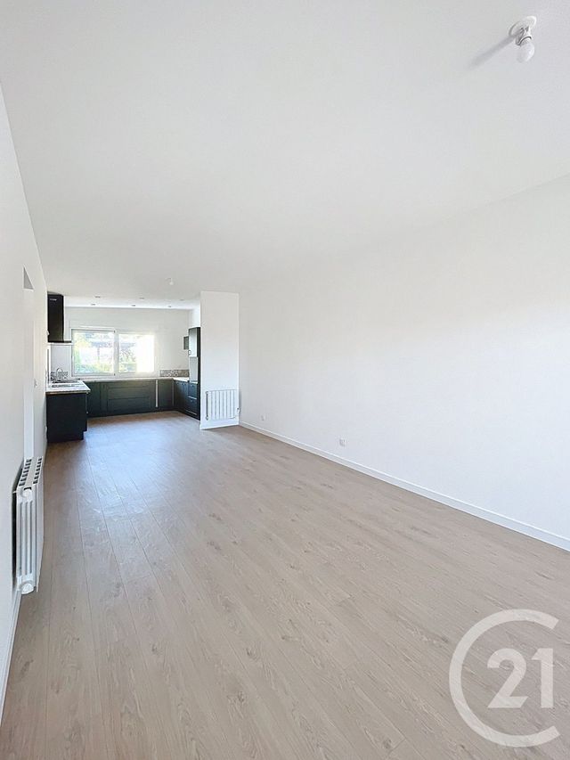 Appartement F4 à vendre - 4 pièces - 99.57 m2 - CLERMONT FERRAND - 63 - AUVERGNE - Century 21 Stéphane Roume Immobilier