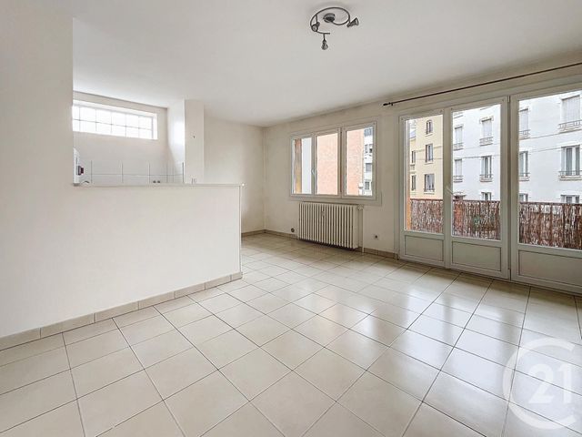 Appartement F2 à louer - 2 pièces - 46.28 m2 - CLERMONT FERRAND - 63 - AUVERGNE - Century 21 Stéphane Roume Immobilier