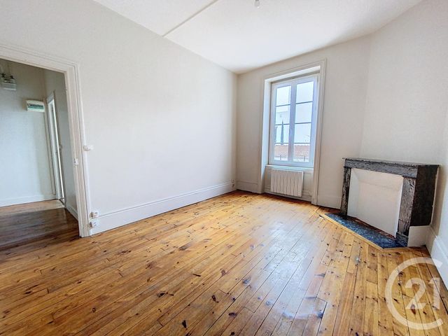Appartement F2 à louer - 2 pièces - 45.49 m2 - CLERMONT FERRAND - 63 - AUVERGNE - Century 21 Stéphane Roume Immobilier