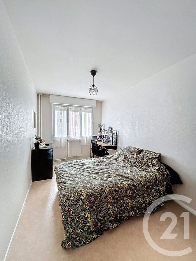 Appartement F3 à vendre - 3 pièces - 68.0 m2 - BEAUMONT - 63 - AUVERGNE - Century 21 Stéphane Roume Immobilier