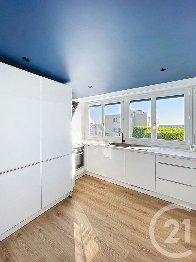 Appartement F2 à vendre - 2 pièces - 37.62 m2 - CLERMONT FERRAND - 63 - AUVERGNE - Century 21 Stéphane Roume Immobilier