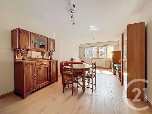 Appartement F4 à vendre - 4 pièces - 76.19 m2 - CLERMONT FERRAND - 63 - AUVERGNE - Century 21 Stéphane Roume Immobilier