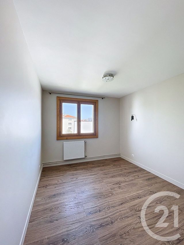 Appartement F4 à vendre - 5 pièces - 85.08 m2 - CLERMONT FERRAND - 63 - AUVERGNE - Century 21 Stéphane Roume Immobilier