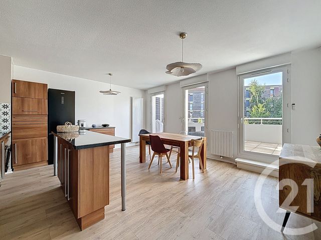 Appartement F3 à vendre - 3 pièces - 90.51 m2 - BEAUMONT - 63 - AUVERGNE - Century 21 Stéphane Roume Immobilier