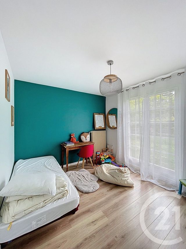 maison à vendre - 4 pièces - 95.71 m2 - PERIGNAT LES SARLIEVE - 63 - AUVERGNE - Century 21 Stéphane Roume Immobilier