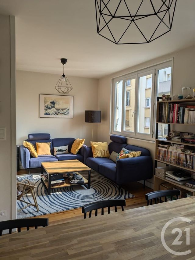 Appartement F3 à louer - 3 pièces - 60.16 m2 - CLERMONT FERRAND - 63 - AUVERGNE - Century 21 Stéphane Roume Immobilier