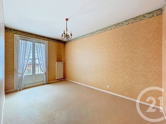 Appartement F5 à vendre - 5 pièces - 100.25 m2 - CLERMONT FERRAND - 63 - AUVERGNE - Century 21 Stéphane Roume Immobilier
