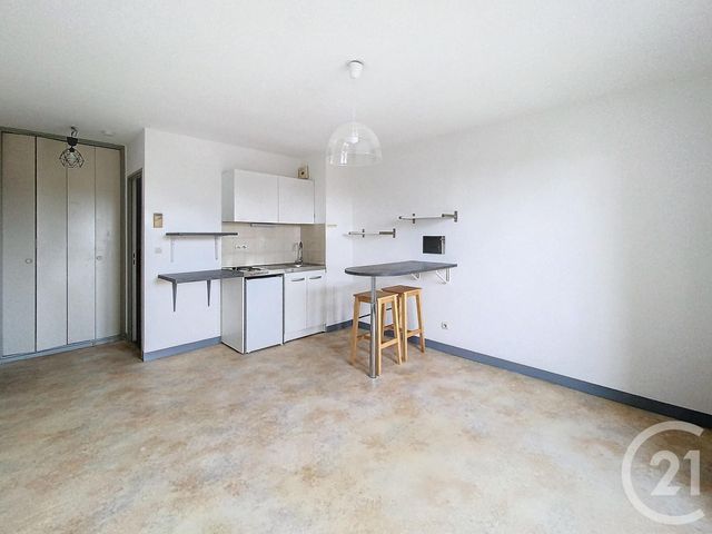 Appartement Studio à louer - 1 pièce - 22.13 m2 - CLERMONT FERRAND - 63 - AUVERGNE - Century 21 Stéphane Roume Immobilier