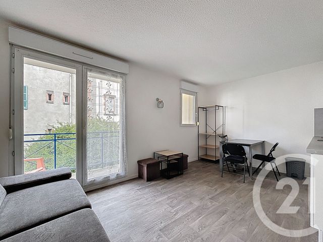 Appartement F1 à louer - 1 pièce - 23.38 m2 - CLERMONT FERRAND - 63 - AUVERGNE - Century 21 Stéphane Roume Immobilier