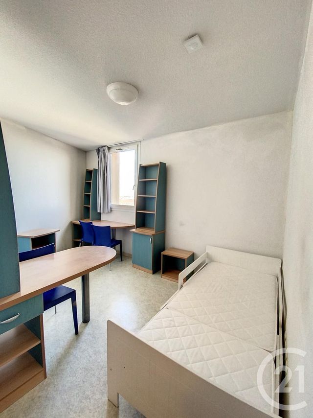 Appartement Studio à vendre - 1 pièce - 19.0 m2 - CLERMONT FERRAND - 63 - AUVERGNE - Century 21 Stéphane Roume Immobilier