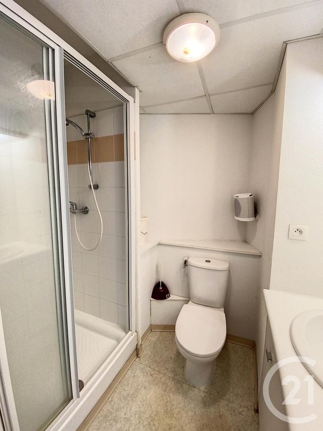 Appartement Studio à vendre - 1 pièce - 19.0 m2 - CLERMONT FERRAND - 63 - AUVERGNE - Century 21 Stéphane Roume Immobilier