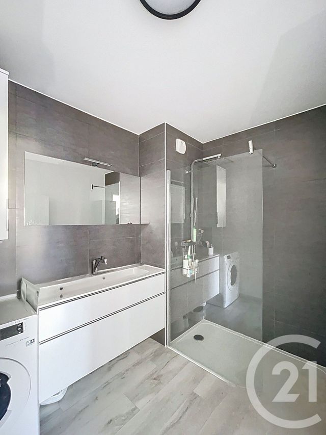 Appartement F5 à vendre - 5 pièces - 128.97 m2 - CLERMONT FERRAND - 63 - AUVERGNE - Century 21 Stéphane Roume Immobilier