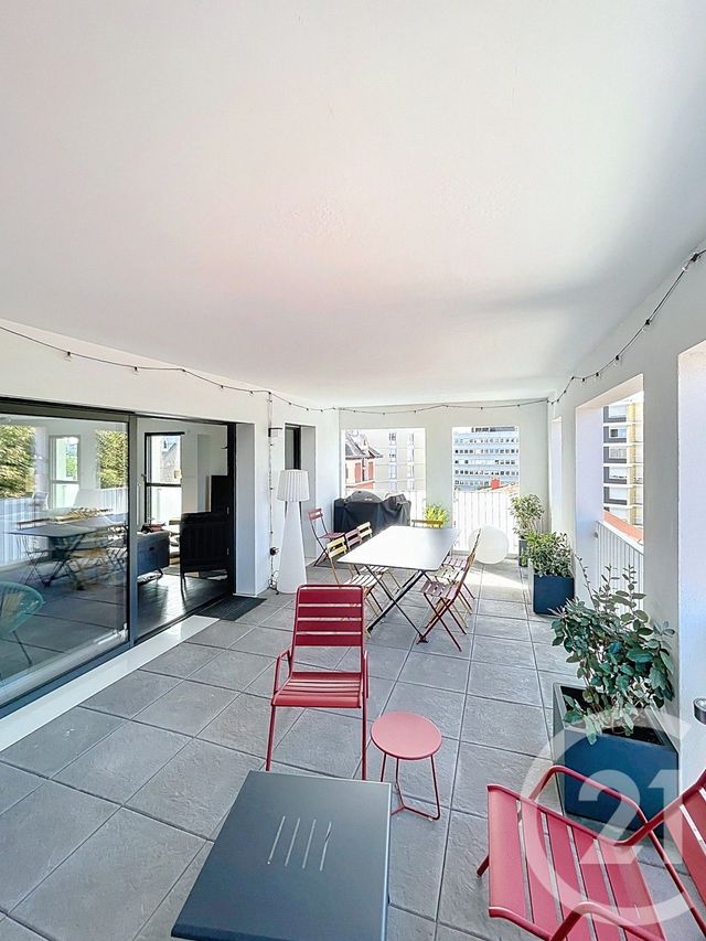 Appartement F5 à vendre - 5 pièces - 128.97 m2 - CLERMONT FERRAND - 63 - AUVERGNE - Century 21 Stéphane Roume Immobilier
