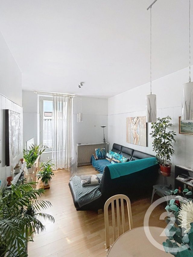 Afficher la photo en grand Appartement F4 à vendre - 4 pièces - 64.82 m2 - CLERMONT FERRAND - 63 - AUVERGNE - Century 21 Stéphane Roume Immobilier