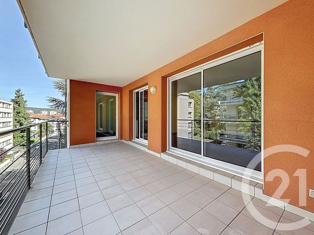 Appartement F6 à vendre - 6 pièces - 111.09 m2 - CLERMONT FERRAND - 63 - AUVERGNE - Century 21 Stéphane Roume Immobilier