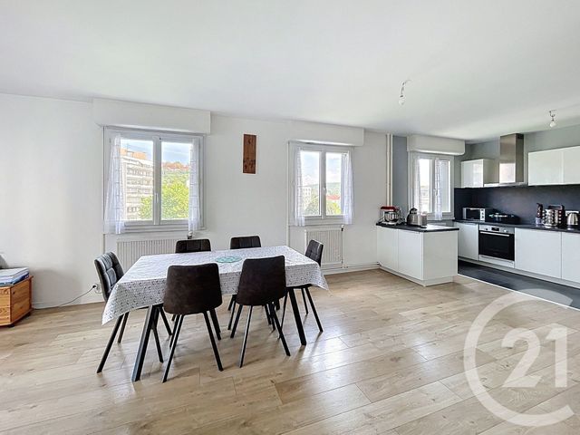 Afficher la photo en grand Appartement F5 à vendre - 5 pièces - 95.35 m2 - CLERMONT FERRAND - 63 - AUVERGNE - Century 21 Stéphane Roume Immobilier