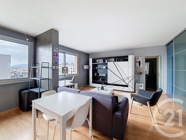 Appartement F2 à vendre - 2 pièces - 45.0 m2 - CLERMONT FERRAND - 63 - AUVERGNE - Century 21 Stéphane Roume Immobilier