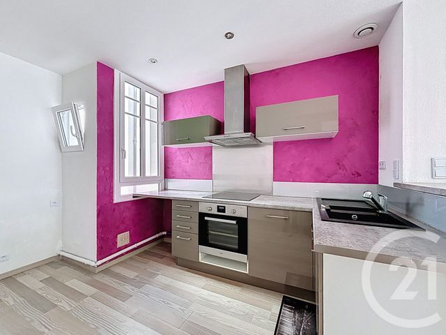 Appartement F2 à vendre - 2 pièces - 43.6 m2 - CLERMONT FERRAND - 63 - AUVERGNE - Century 21 Stéphane Roume Immobilier