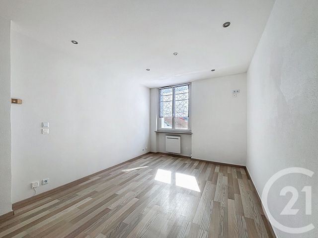 Appartement F2 à vendre - 2 pièces - 43.6 m2 - CLERMONT FERRAND - 63 - AUVERGNE - Century 21 Stéphane Roume Immobilier