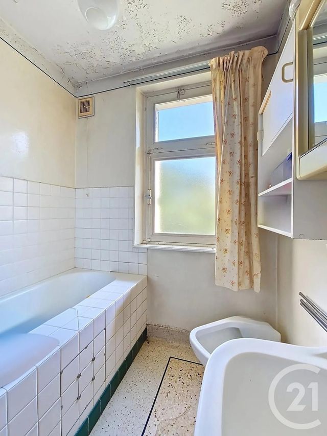 Afficher la photo en grand maison à vendre - 5 pièces - 82.82 m2 - CLERMONT FERRAND - 63 - AUVERGNE - Century 21 Stéphane Roume Immobilier