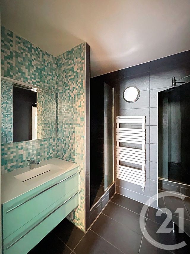 Appartement F5 à vendre - 6 pièces - 147.93 m2 - CLERMONT FERRAND - 63 - AUVERGNE - Century 21 Stéphane Roume Immobilier