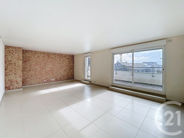 Appartement F5 à vendre - 6 pièces - 147.93 m2 - CLERMONT FERRAND - 63 - AUVERGNE - Century 21 Stéphane Roume Immobilier