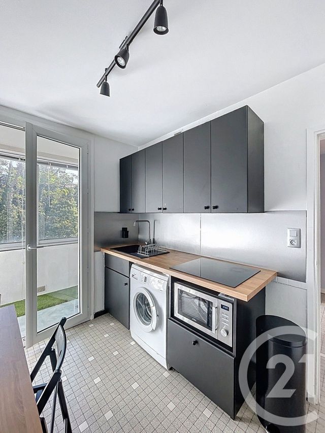 Appartement F4 à vendre - 4 pièces - 72.19 m2 - CLERMONT FERRAND - 63 - AUVERGNE - Century 21 Stéphane Roume Immobilier