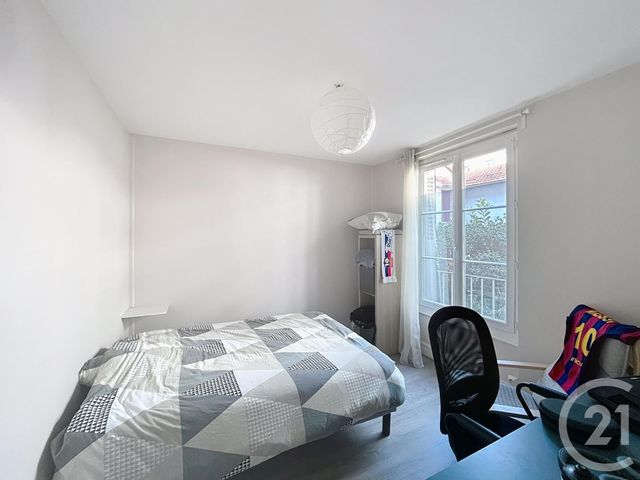 Appartement F3 à louer - 3 pièces - 62.37 m2 - CLERMONT FERRAND - 63 - AUVERGNE - Century 21 Stéphane Roume Immobilier