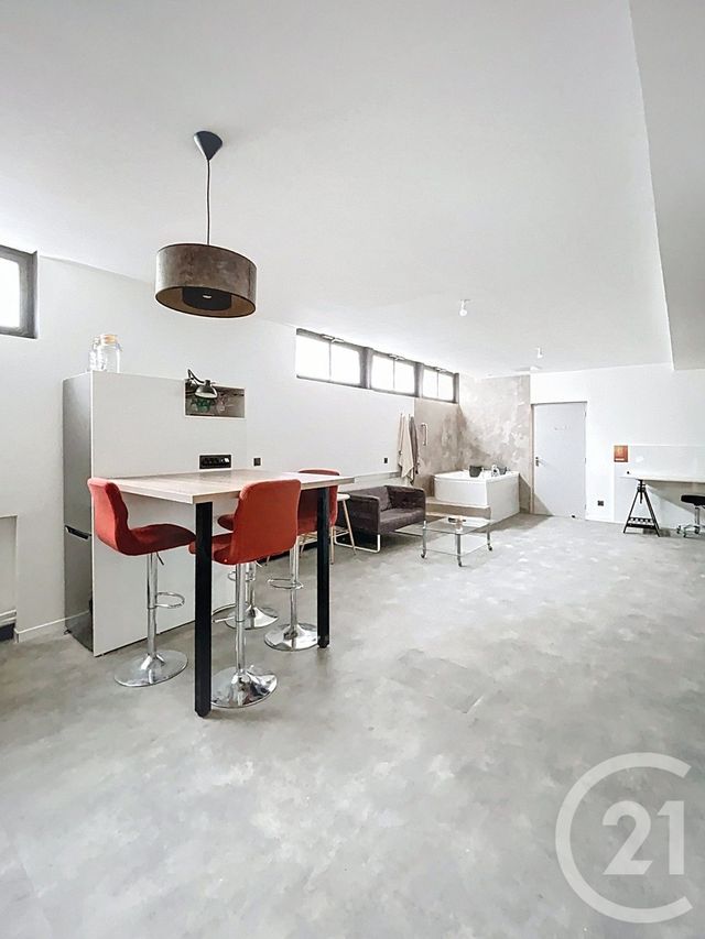Appartement F4 à vendre - 4 pièces - 114.16 m2 - CLERMONT FERRAND - 63 - AUVERGNE - Century 21 Stéphane Roume Immobilier