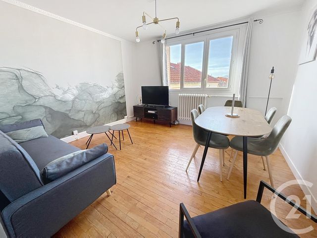 Appartement F4 à louer - 5 pièces - 63.15 m2 - CLERMONT FERRAND - 63 - AUVERGNE - Century 21 Stéphane Roume Immobilier
