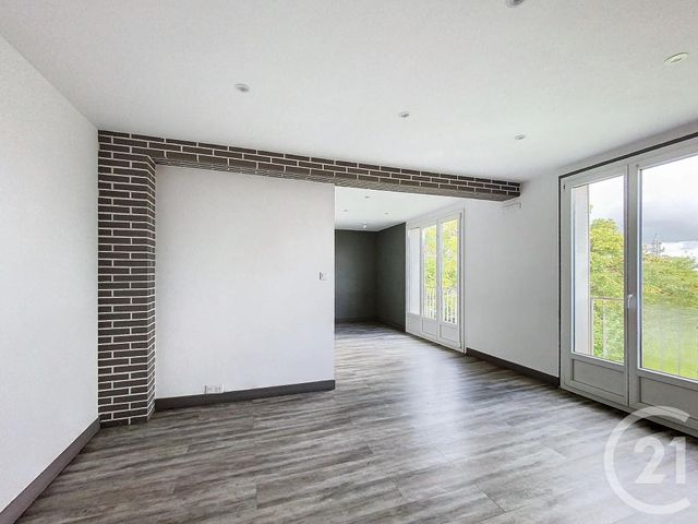 Appartement F4 à vendre - 4 pièces - 68.15 m2 - CLERMONT FERRAND - 63 - AUVERGNE - Century 21 Stéphane Roume Immobilier