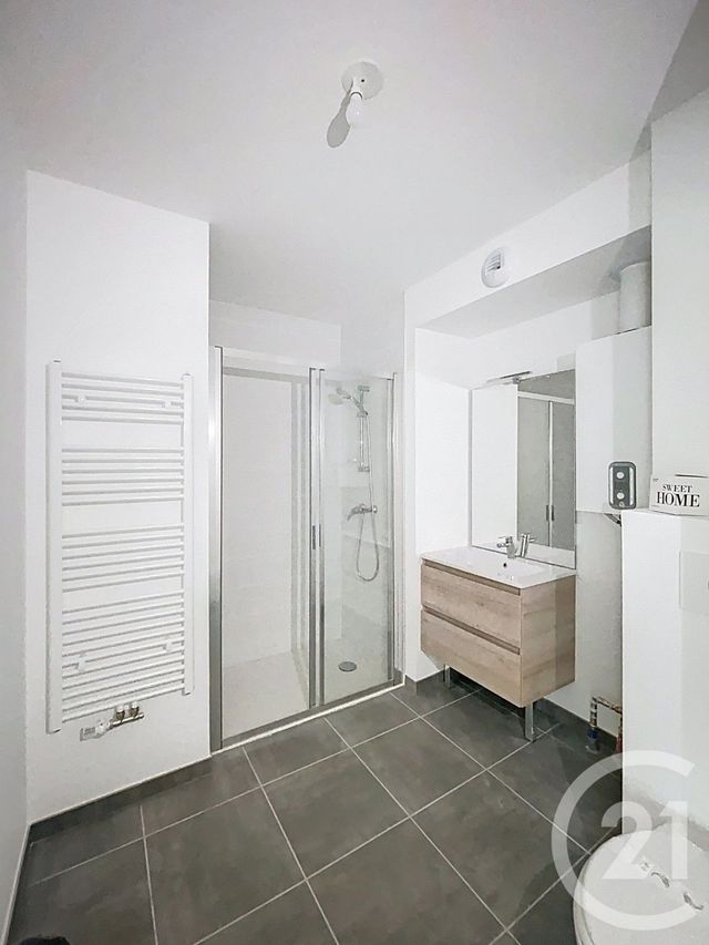 Appartement F2 à vendre - 2 pièces - 41.26 m2 - CLERMONT FERRAND - 63 - AUVERGNE - Century 21 Stéphane Roume Immobilier
