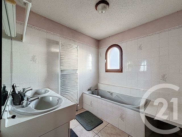 maison à vendre - 6 pièces - 138.28 m2 - CHAMALIERES - 63 - AUVERGNE - Century 21 Stéphane Roume Immobilier