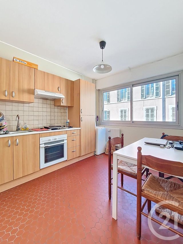 Appartement T2 à vendre - 2 pièces - 38.41 m2 - CLERMONT FERRAND - 63 - AUVERGNE - Century 21 Stéphane Roume Immobilier