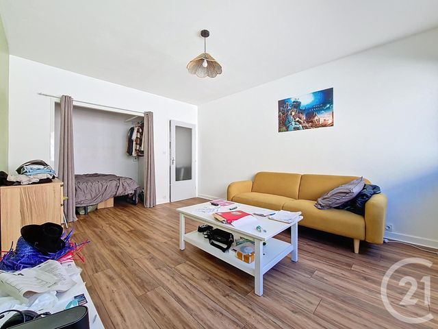 Appartement T2 à vendre - 2 pièces - 38.41 m2 - CLERMONT FERRAND - 63 - AUVERGNE - Century 21 Stéphane Roume Immobilier