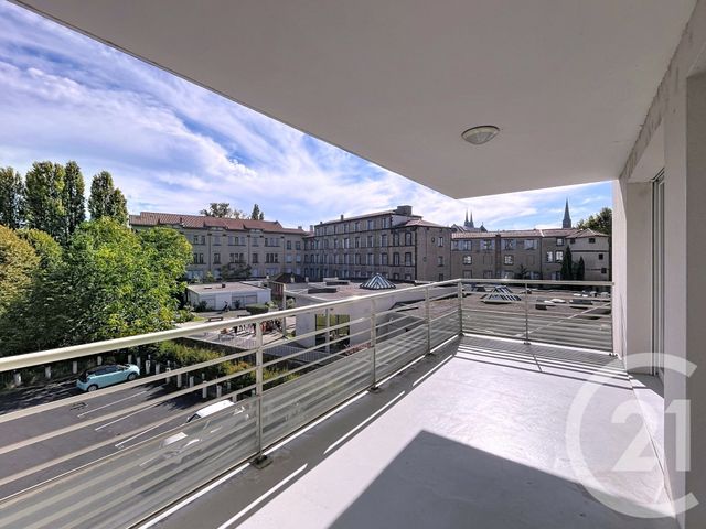 Appartement F4 à louer - 4 pièces - 89.35 m2 - CLERMONT FERRAND - 63 - AUVERGNE - Century 21 Stéphane Roume Immobilier