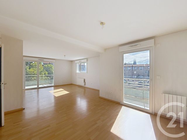 Appartement F4 à louer - 4 pièces - 89.35 m2 - CLERMONT FERRAND - 63 - AUVERGNE - Century 21 Stéphane Roume Immobilier