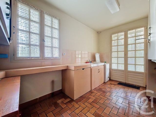 maison à vendre - 8 pièces - 214.0 m2 - CLERMONT FERRAND - 63 - AUVERGNE - Century 21 Stéphane Roume Immobilier