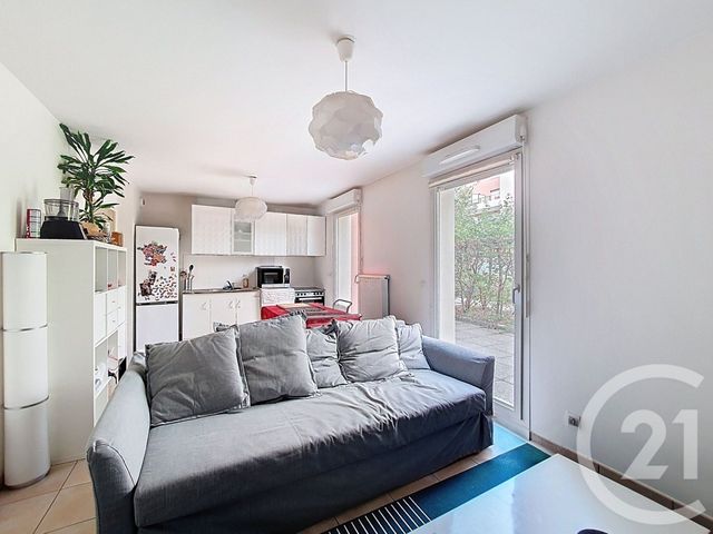 Appartement F2 à vendre - 2 pièces - 43.75 m2 - CLERMONT FERRAND - 63 - AUVERGNE - Century 21 Stéphane Roume Immobilier